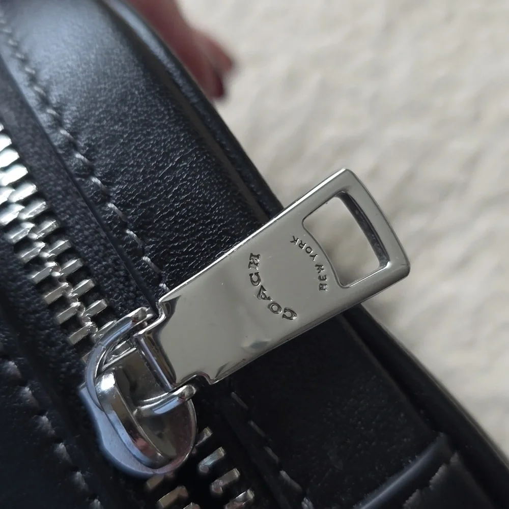 * Like New * Coach belt bag - Picture 6 of 9